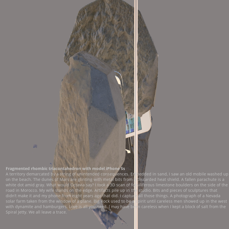 Fragmented triacontahedron with iPhone 5s #76 static NFT preview