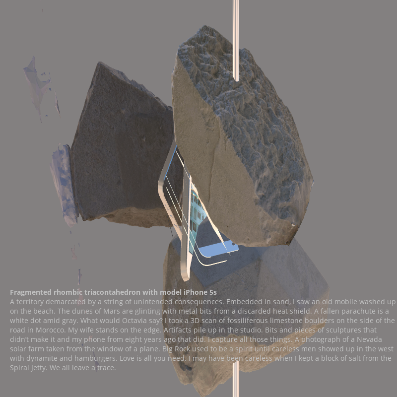 Fragmented triacontahedron with iPhone 5s #14 static token preview