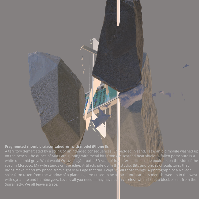 Fragmented triacontahedron with iPhone 5s #2 static token preview